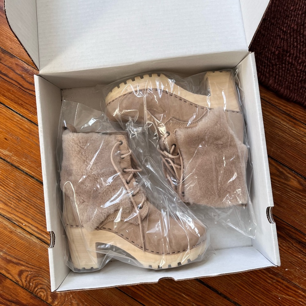 No. 6 Audubon Shearling Lace Up Clog Boots in Bone, size 37